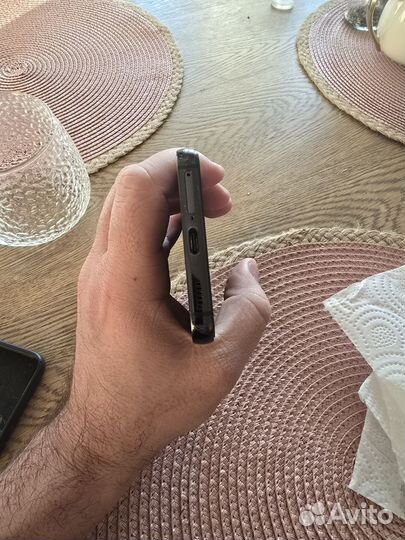 Samsung Galaxy S22, 8/128 ГБ