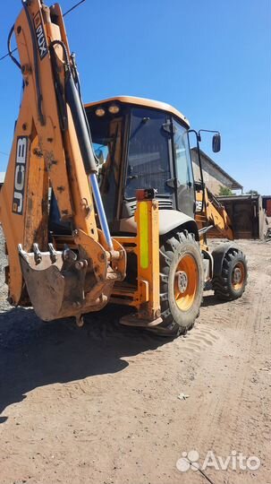 Экскаватор-погрузчик JCB 3CX, 2011