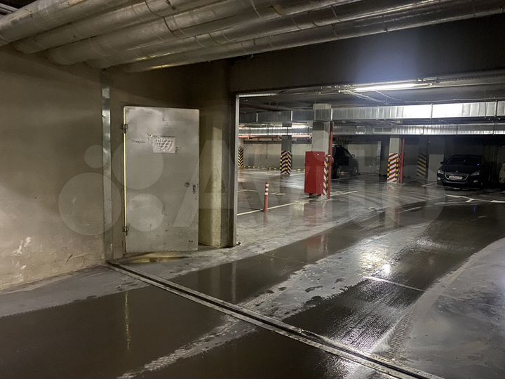Машиноместо, 20 м²