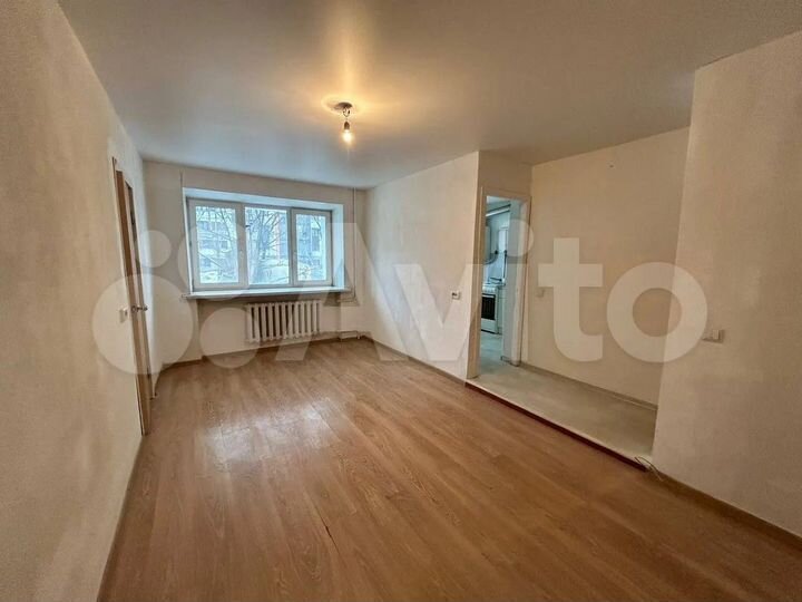 2-к. квартира, 42 м², 1/5 эт.