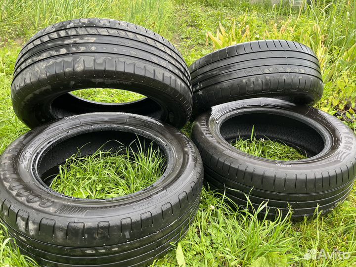 Goodyear EfficientGrip Performance 215/60 R16 99V