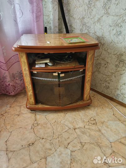 Тумба под телевизор