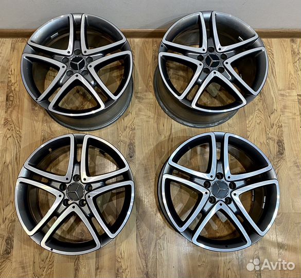 Комплект разношироких дисков Mercedes R18