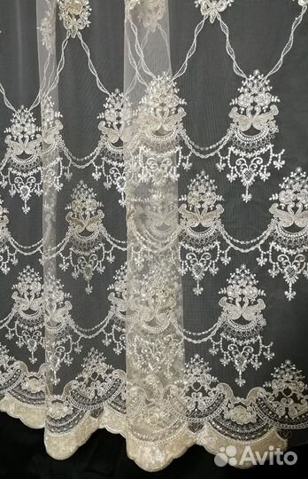 Тюль с вышивкой на сетке со стразами и бархатом
