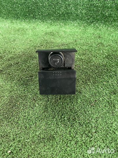 Пепельница Nissan Primera p12