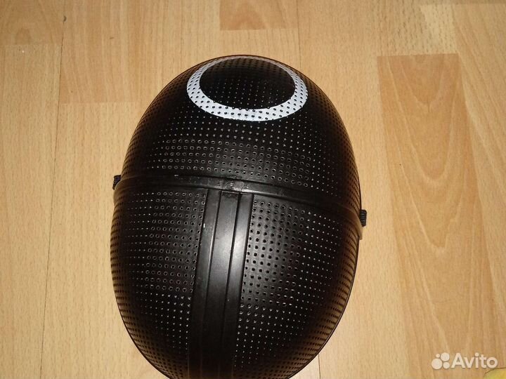 Маска из игры в кальмара