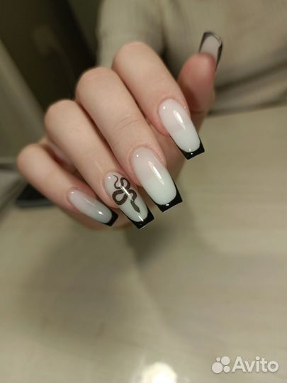 Маникюр