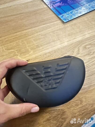 Солнцезащитные очки armani