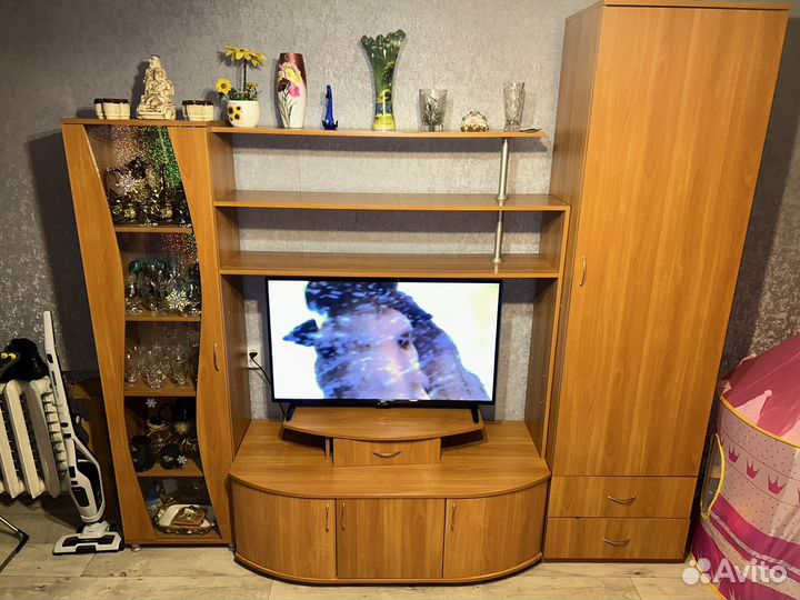 Стенка в гостиную