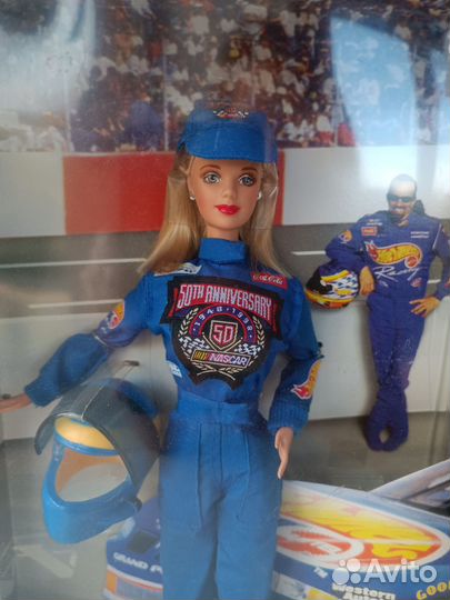 Кукла Барби гонщица Nascar 50th Anniversary