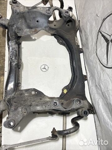 Подрамник передний Мерседес x204 GLK