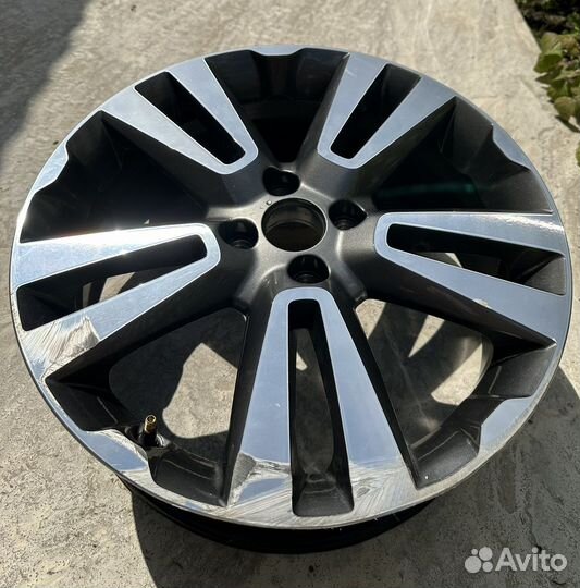 Диск r17 LADA Vesta Cross