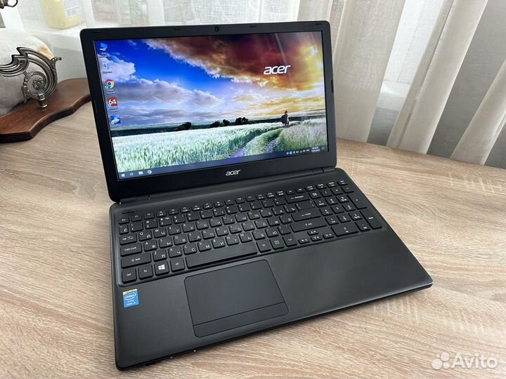 Acer. i5-4200. 8GB. 1000GB
