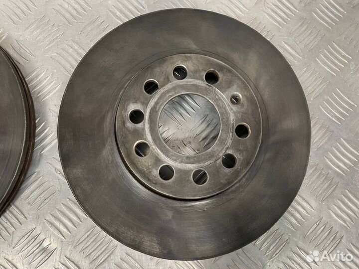 Диск тормозной передний VAG 1K0615301T