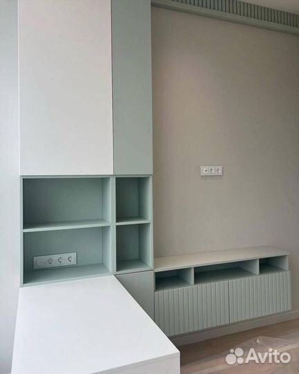 Шкаф с TV полкой