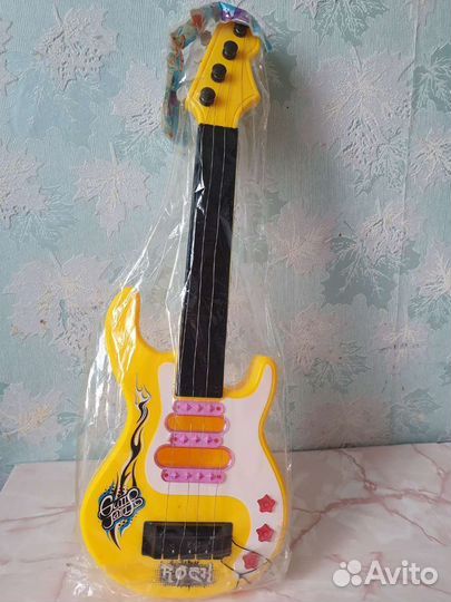 Гитара игрушка