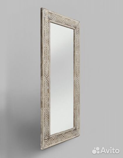 Большое настенное зеркало в раме Aztec 70х142 см