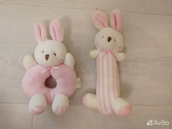 Меховые развивающие игрушки погремушки