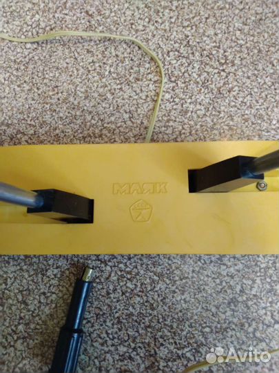 Антенна комнатная телевизионная