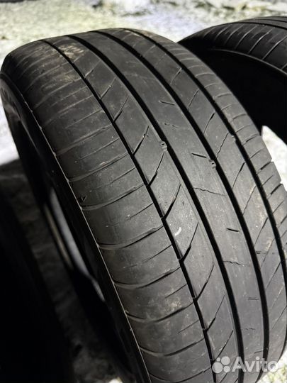 Kumho Ecsta HS52 215/55 R16