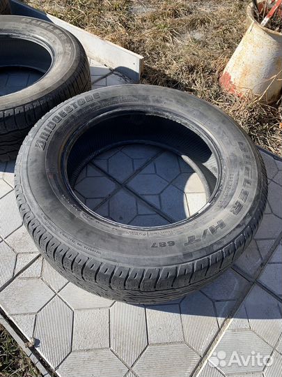 Bridgestone Dueler H/T 687 225/65 R17