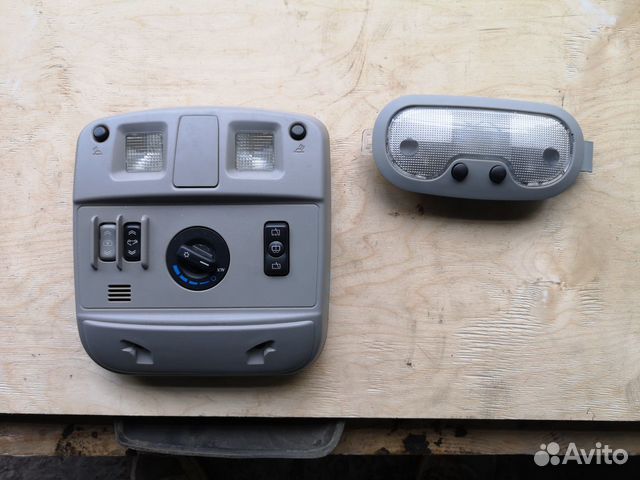 Плафон салонный для Cadillac SRX 2003-2009