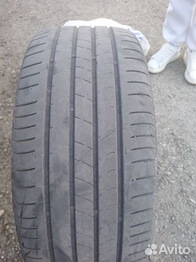 Kumho Ecsta HS51 235/45 R18 57Q