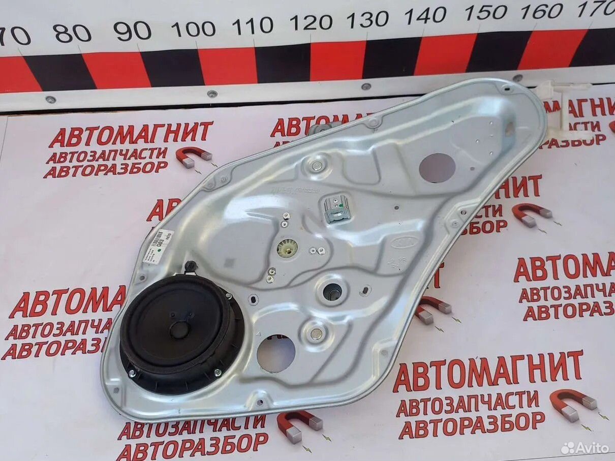 Стеклоподьемник задний правый Киа Соренто 2 12-20