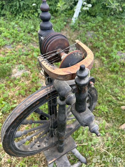 Прялка деревянная старинная