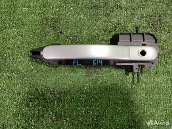 Ручка наружная двери передней левой Ford Fiesta