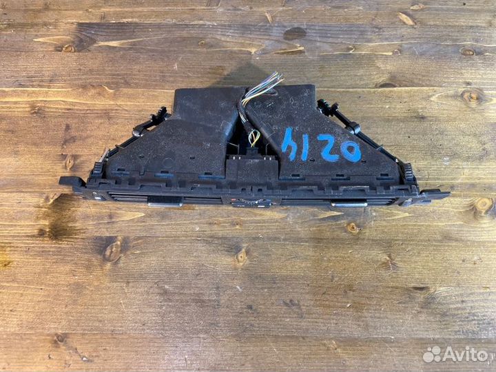 Воздуховод салона Bmw 3 E91 N43B20 2011