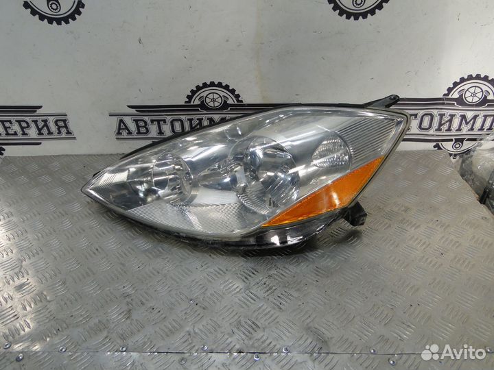 Фара левая Toyota Sienna 2 2007 3.5