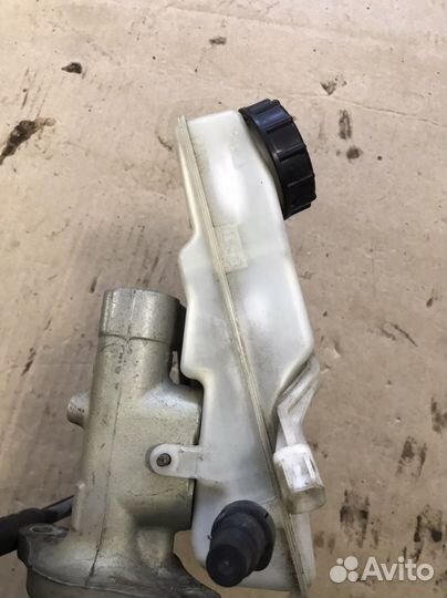 Главный тормозной цилиндр Ford Focus 2 (4483)