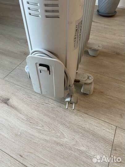 Масляный обогреватель Scarlet SC-051 1,5 кВт