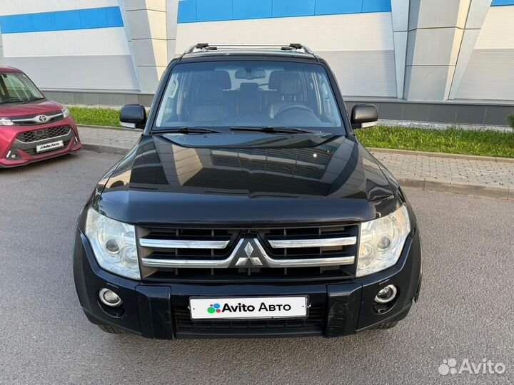 Mitsubishi Pajero 3.2 AT, 2008, 289 000 км