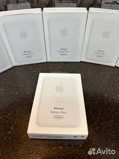 Повер банк на Айфон. мagsafе Bаttery Pасk