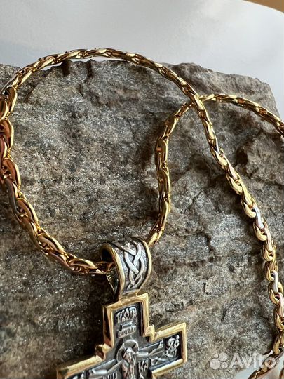 Крест с цепочкой