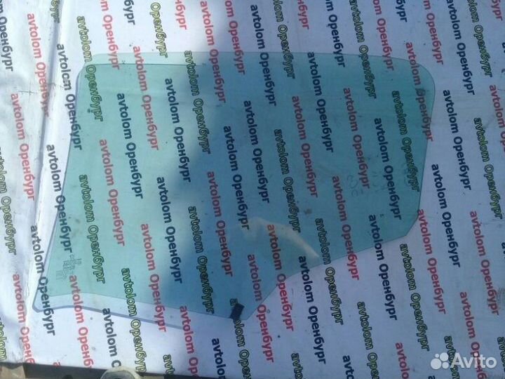 Стекло заднее правое Peugeot 308 2007-2013