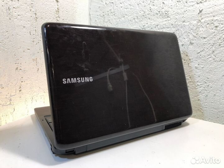 Ноутбук Samsung i3 370M / DDR3 4GB / 120GB SSD