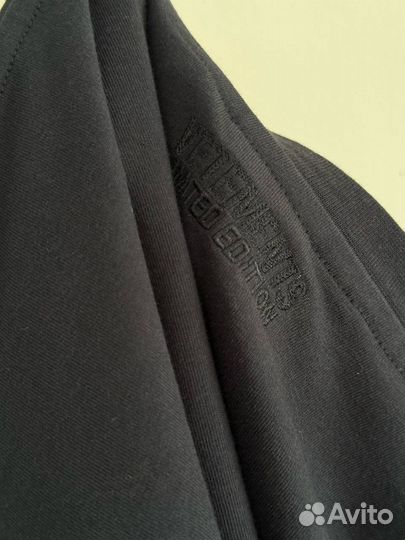 Футболка Vetements