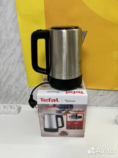 Чайник Tefal BI520D10