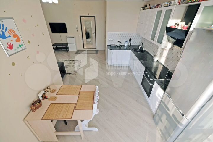 2-к. квартира, 55 м², 10/12 эт.