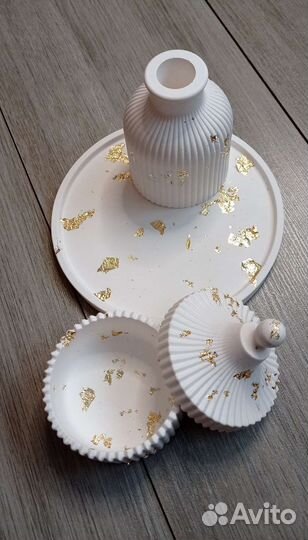 Набор изделий из гипса