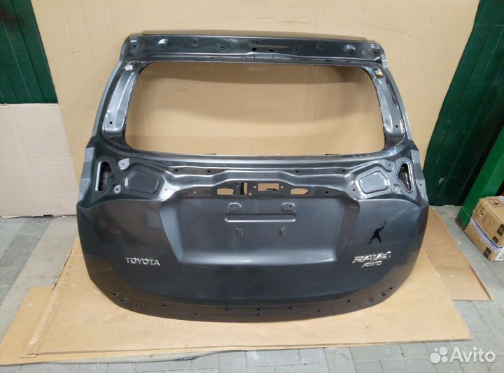 Крышка багажника дверь toyota RAV 4 тойота рав 4