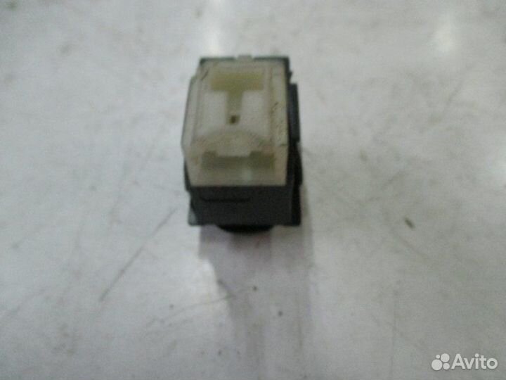 Блок управления стеклоподъемником задний левый