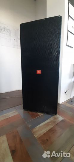 Напольные колонки jbl