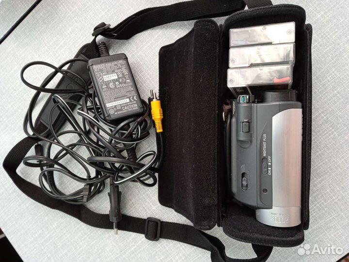 Видеокамера sony