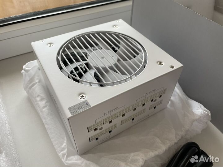 Блок питания компьютера sama XF750, 750 Вт