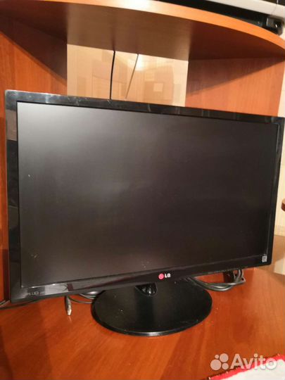 Монитор LG 24