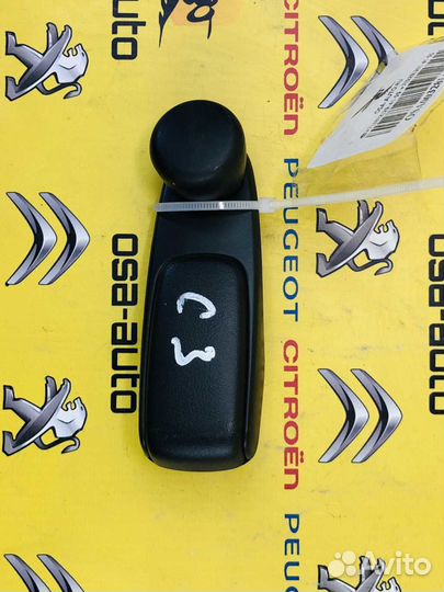Ручка стеклоподъемника citroen C3